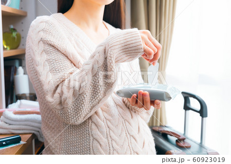 妊婦 ウエットティッシュ 汗拭きシート 入院 旅行 準備 60923019