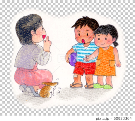 子どもに注意をしている女性 60923364