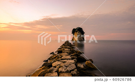 見附島 （朝景） 60926786