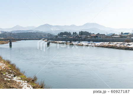 山形県・最上川の風景 60927187