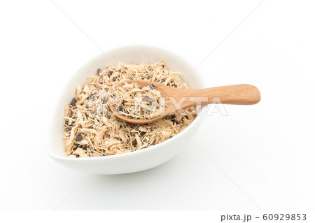 乾燥　キャッサバ　ルート　ユッカ　ルート　ハーブ: Cassava Root,Yucca root 60929853