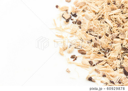 乾燥　キャッサバ　ルート　ユッカ　ルート　ハーブ: Cassava Root,Yucca root 60929878