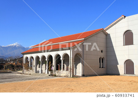 安曇野市豊科近代美術館 60933741