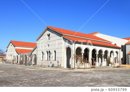 安曇野市豊科近代美術館 60933799