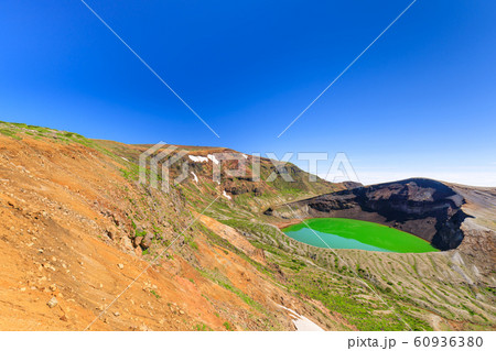 宮城_蔵王御釜の絶景 60936380