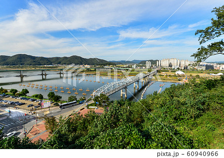 川 河 鉄橋 60940966