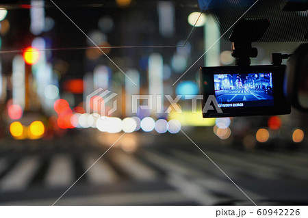 夜間のドライブレコーダー 夜間のドライブレコーダー 60942226