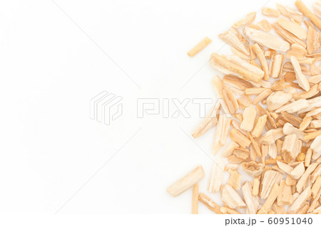 シャタバリ お茶用 乾燥ハーブ ルート 根: Shatavari root シャタバリ お茶用 乾燥ハーブ ルート 根: Shatavari root 60951040