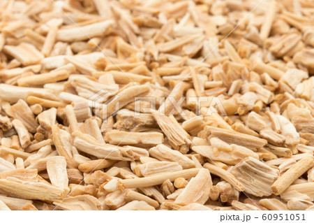 シャタバリ　お茶用　乾燥ハーブ　ルート　根: Shatavari root 60951051