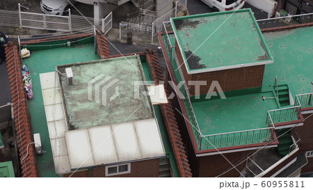 ソウル 韓国の風景 韓屋 60955811