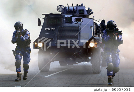 Police special force on the move during special opps 60957051