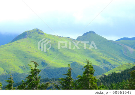 一ノ峰と二ノ峰 60961645