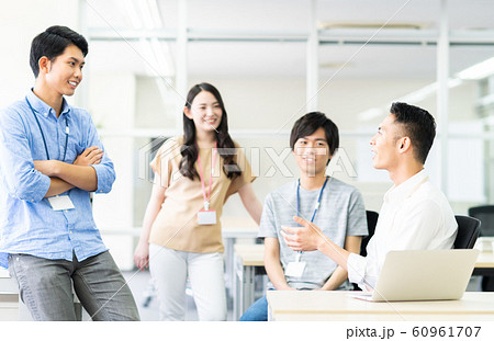 オフィス 60961707