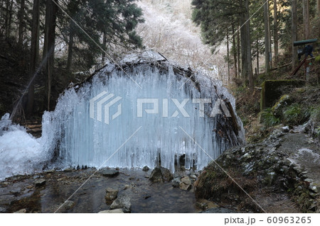 氷のオブジェ 氷のオブジェ 60963265