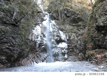 冬の払沢の滝 冬の払沢の滝 60963398