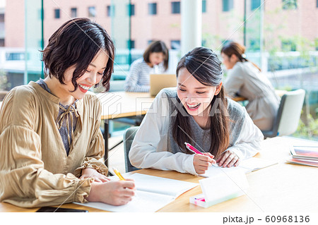 学生 キャンパス　撮影協力「近畿大学」 60968136