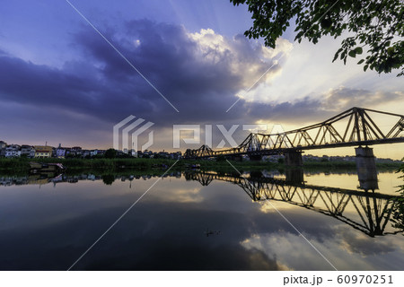Bridge is the first steel bridge across the Red River, built by the French (1898-1902), named for Dormer, under the name of the Governor General of Indochina Paul Dormer Bridge is the first steel bridge across the Red River, built by the French (1898-1902), named for Dormer, under the name of the Governor General of Indochina Paul Dormer 60970251