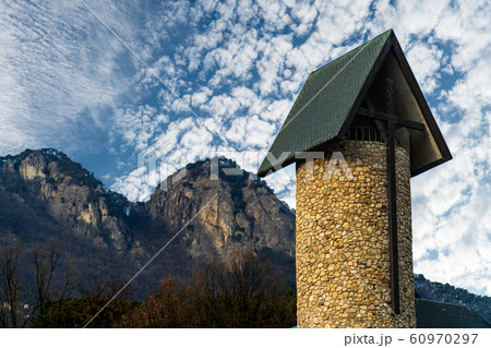 鶏龍山 ドンハクサ 将軍峰 60970297