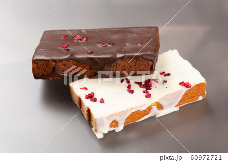 チョコレートバームクーヘン 60972721