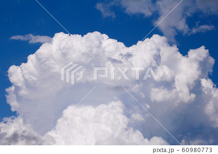 かなとこ雲 60980773