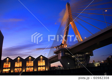 青森ベイブリッジ 60982308