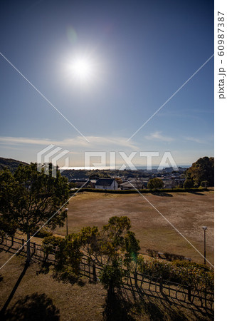 宇部市あすとぴあから海を望む 60987387