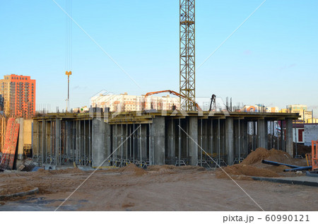 Formwork solutions for reinforced concrete construction in the during construction foundation. Formwork solutions for reinforced concrete construction in the during construction foundation. 60990121