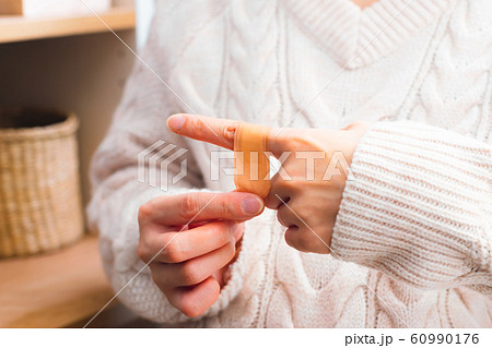 絆創膏　妊婦 60990176