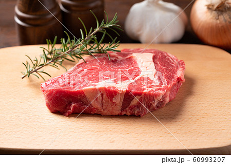 牛肩ロース肉 牛肩ロース肉 60993207