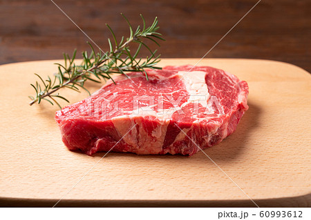 牛肩ロース肉 牛肩ロース肉 60993612
