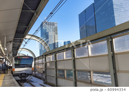 【中央線　E233系　東京駅】 60994354