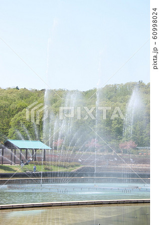 噴水　（国営越後丘陵公園） 60998024