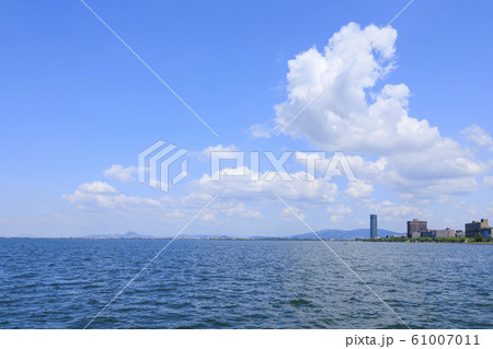 滋賀県・大津市・琵琶湖・初夏 61007011