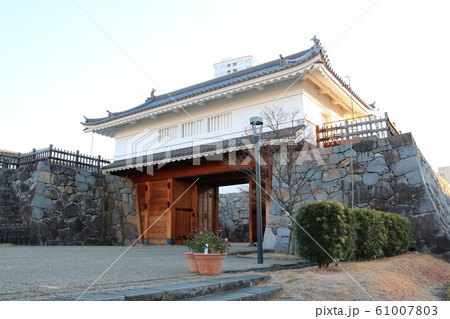 ■ 甲府城 ■ 山手渡櫓門、山手御門 ■ 舞鶴城公園 ■ 快晴 ■ 山梨県 ■ 冬 61007803