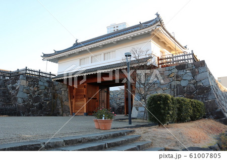 ■ 甲府城 ■ 山手渡櫓門、山手御門 ■ 舞鶴城公園 ■ 快晴 ■ 山梨県 ■ 冬 61007805