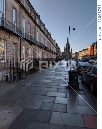 世界遺産の石畳の街並み_スコットランド/エディンバラ 61008795