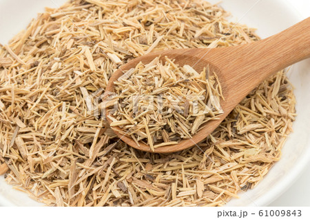 スーマ・ルート　パフィア　乾燥ハーブ: Suma root (Pfaffia paniculata) 61009843