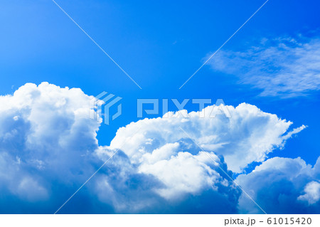夏空 雲 青空 夏 サマー クラウド 天候 天気 日本 自然 風景 夏空 雲 青空 夏 サマー クラウド 天候 天気 日本 自然 風景 61015420