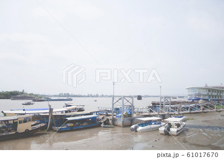 ベトナム ミトー市メコンデルタ メコン川クルーズ ベトナム ミトー市メコンデルタ メコン川クルーズ 61017670