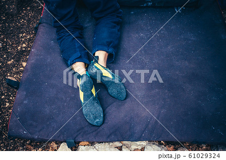 Leg in climbing shoe photo. Leg in climbing shoe photo. 61029324