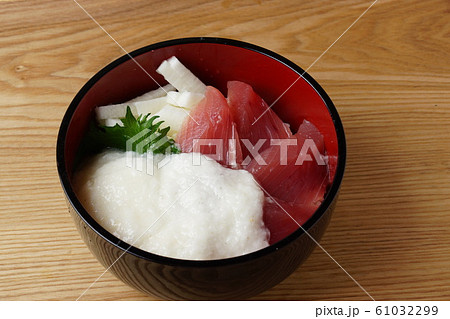 山かけ丼 61032299