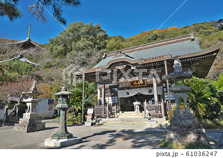 【得度山 灌頂院 切幡寺】 (四国霊場第10番札所) 徳島県阿波市市場町切幡字 観音 61036247