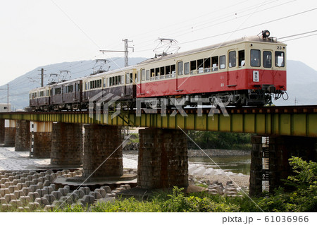 ことでん20、5000、3000、1000形電車四重連 61036966