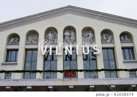 海外 ヨーロッパ 飛行場 空港 リトアニア 正面 ビリニュス 国際線 海外 ヨーロッパ 飛行場 空港 リトアニア 正面 ビリニュス 国際線 61038374