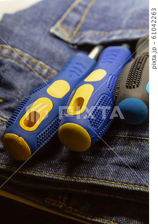 screwdriver pair blue fixation repair of 61042263
