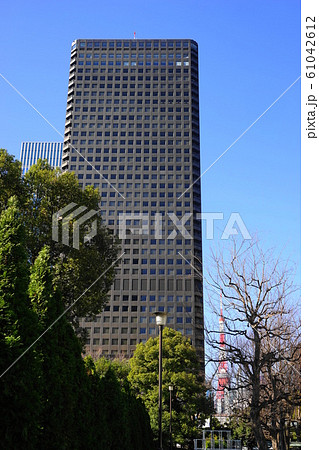 1月 港区126世界貿易センタービルと児童公園 1月 港区126世界貿易センタービルと児童公園 61042612