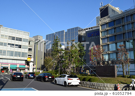 さいたま市 岩槻駅東口の街並み さいたま市 岩槻駅東口の街並み 61052794
