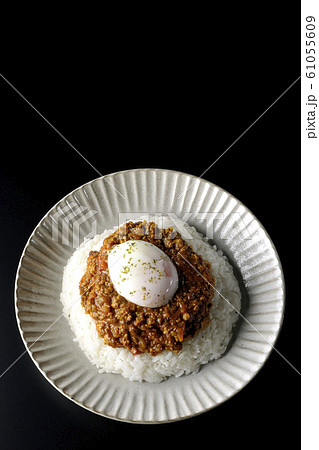 キーマカレー温玉乗せ キーマカレー温玉乗せ 61055609