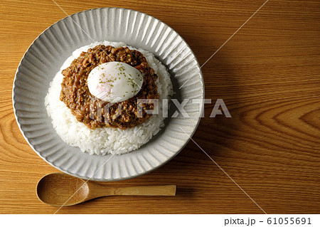 キーマカレー温玉乗せ キーマカレー温玉乗せ 61055691