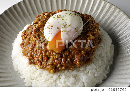 キーマカレー温玉乗せ キーマカレー温玉乗せ 61055762